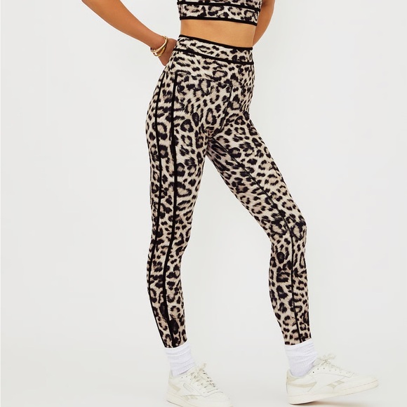 Beach Riot Solara Leopard Print Leggings M - Picture 2 of 2